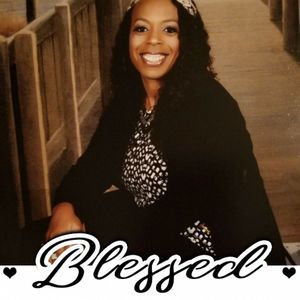 Meet your Posher, Latasha